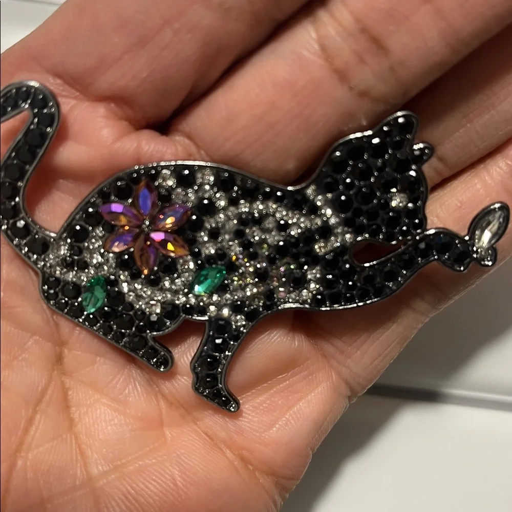 Chic Black Cat Brooch with Colorful Gem Accents